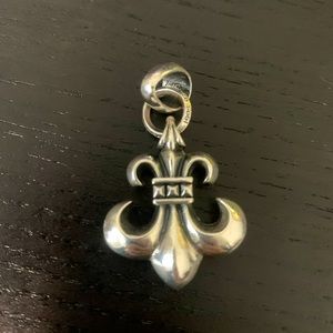 Chrome hearts silver fleur pendant